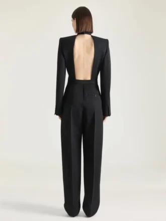 All-in-One mit Ausschnitt am Rücken aus Wolle