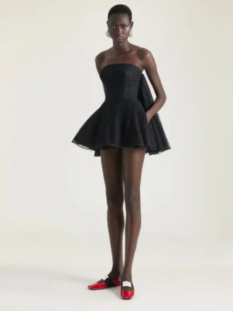 Ballerinas mit geradem Schnitt aus Lackleder