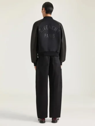 Blouson aus Materialmix mit Givenchy Paris-Stickerei