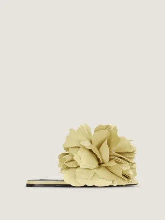 Boudoir-Pantoletten aus Leder mit Rosenblättern