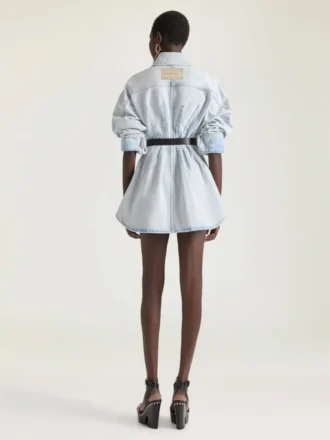 Cocoon-Kleid aus hellblauem Denim