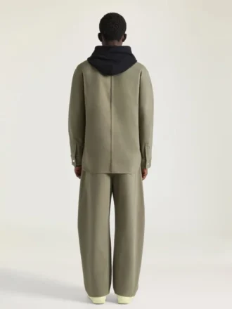 Couture-Overshirt mit Nahtdetails aus überfärbtem Denim