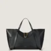 Die Snatch-Tasche in genarbtem Leder