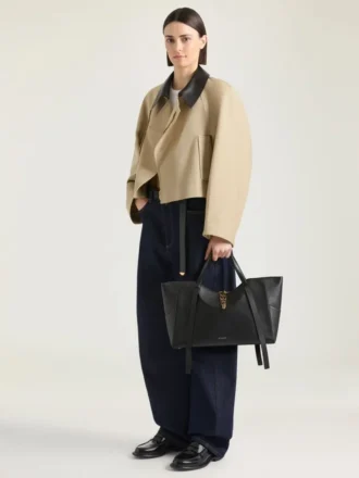 Die Snatch-Tasche in genarbtem Leder