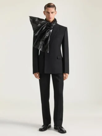 Einfädiges, figurbetontes Jackett aus Wolle