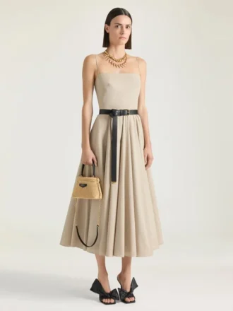 Langes Kleid mit Schlitz aus Popeline