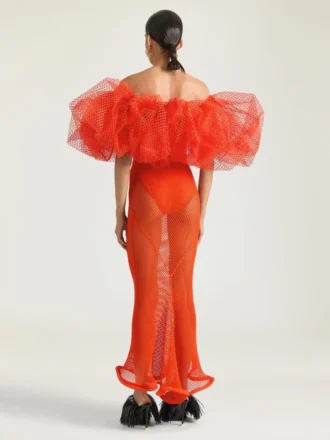 Langes Rüschenkleid aus Mesh