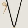 Lucky Charms-Halskette aus Seide und Metall Lucky Charms-Halskette aus Seide und Metall