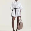 Medium Facet Tote Bag aus genarbtem Leder