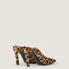 Mules mit spitzen Absätzen aus Leder in Pony-Optik mit Leopardenmuster Mules mit spitzen Absätzen aus Leder in Pony-Optik mit Leopardenmuster