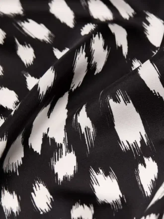 Quadratisches Tuch aus Seide mit Animal-Print