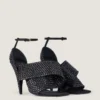 Sandalen mit quadratischem Absatz aus Satin mit Strass