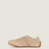 Schlanke Sneaker aus Mesh und Wildleder Schlanke Sneaker aus Mesh und Wildleder