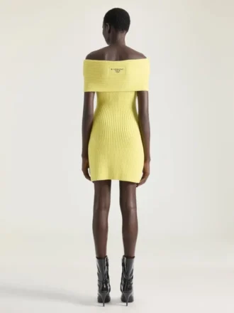 Schulterfreies Minikleid aus Wolle