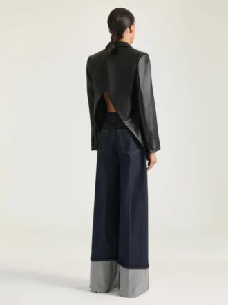 Zweireihige Jacke aus Leder mit Schlitzen